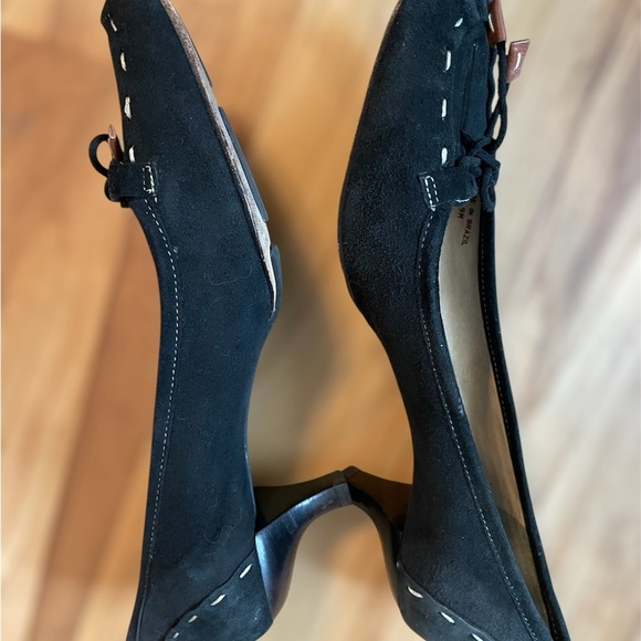 Kate Spade Black Heels with Elegant Design - Picture 5 of 5